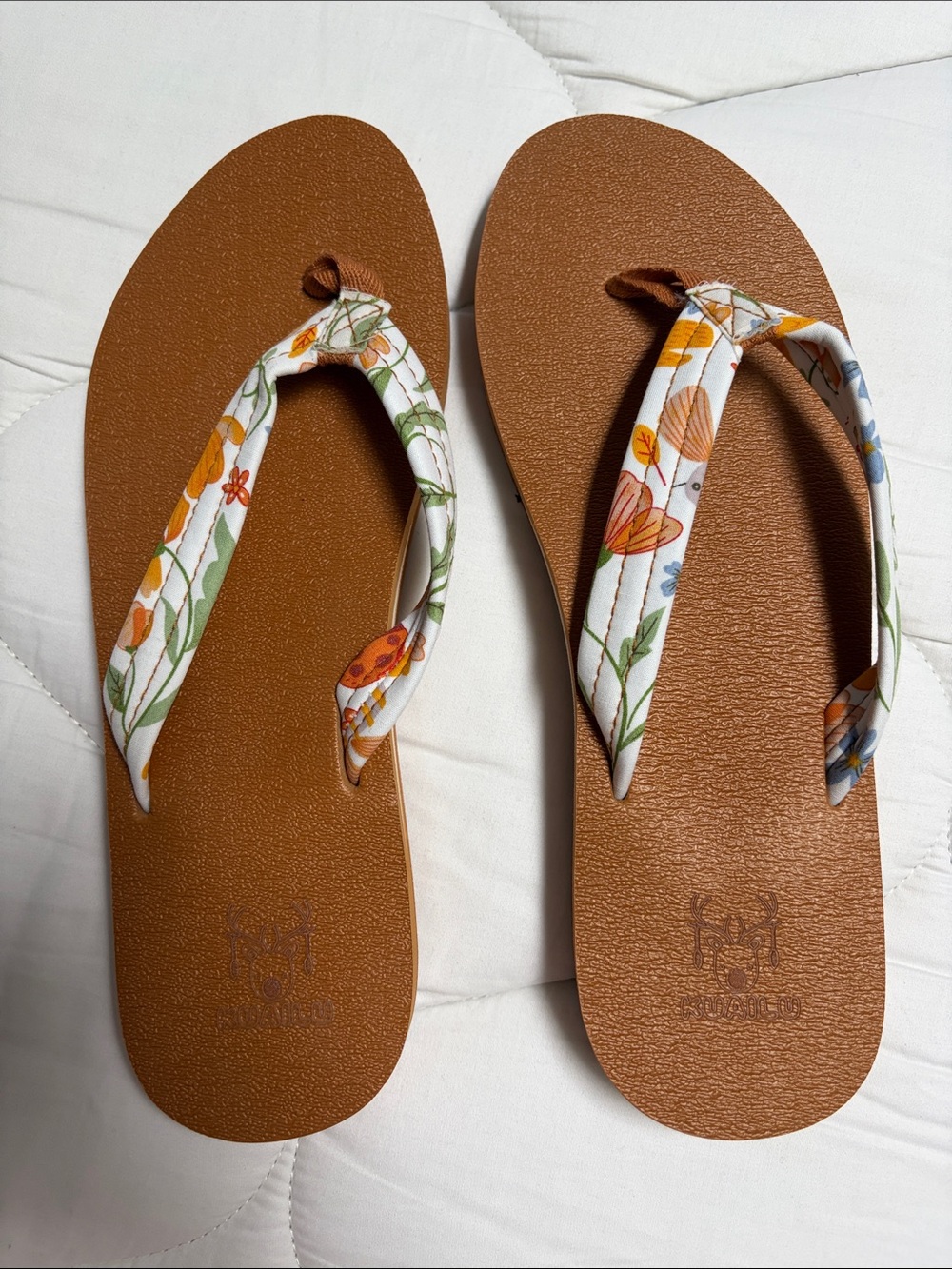 Never Worn Floral Fabric Strap Brown Flip-Flop Sandals